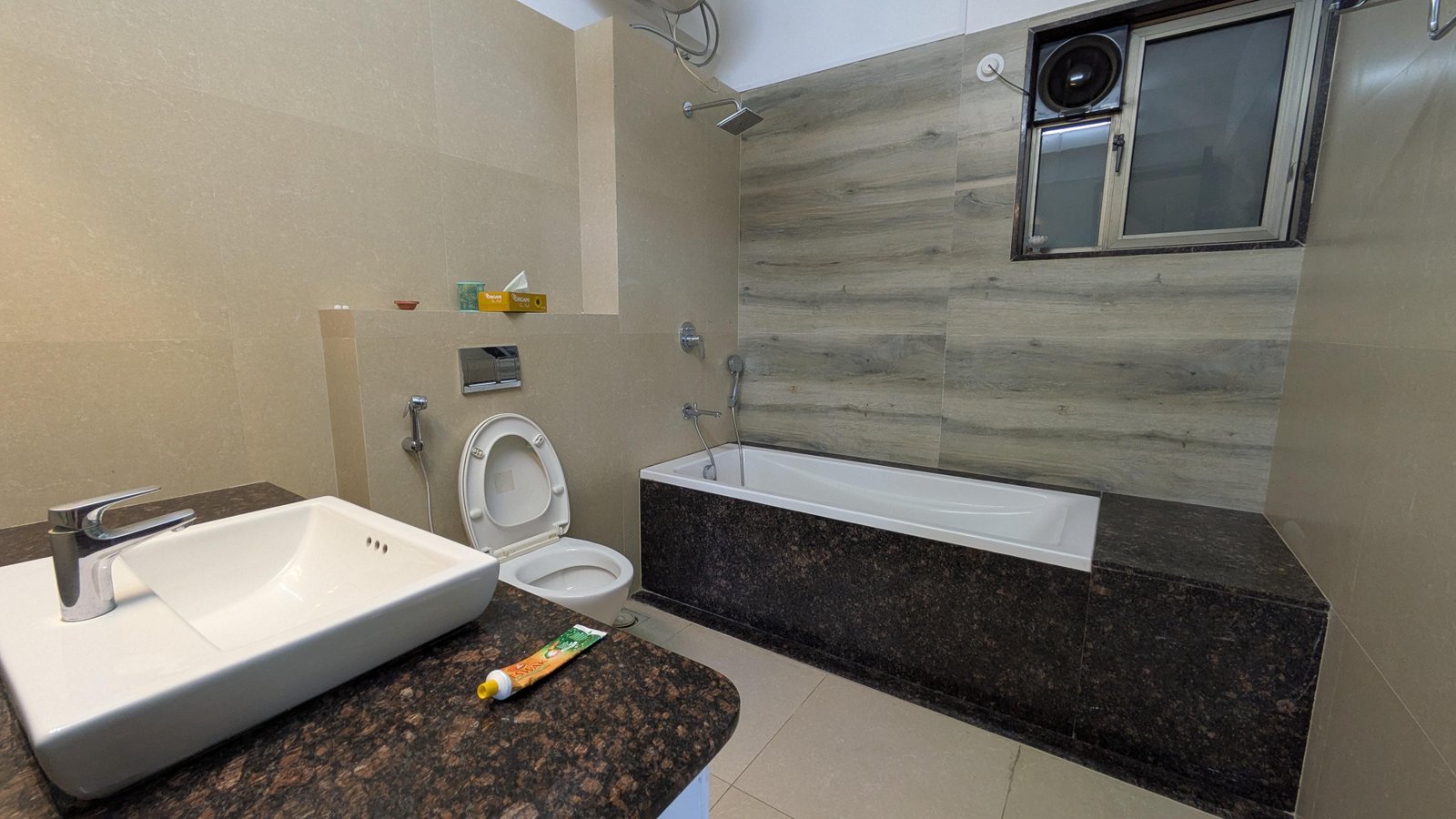 4.5BHK at Model Colony