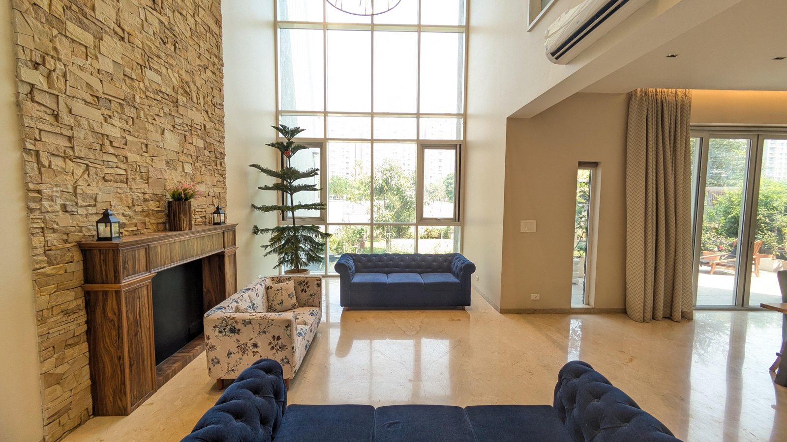 6 Bedroom Golf Course Villa at Mumbai-Pune Expressway